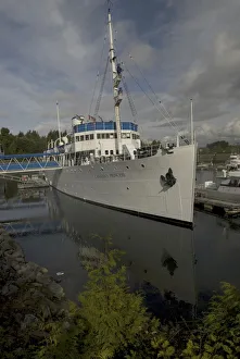 Images Dated 16th September 2006: Canadian Princess Docked at Canadian Princess Resort, Ucluelet, British Columbia