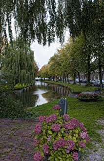 Images Dated 2027 September: Canal with boats in small town of Edam, the Netherlands