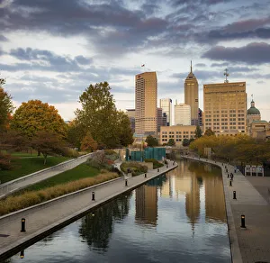 Images Dated 12th September 2021: Canal with downtown view, White River State Park, Indianapolis, Indiana, USA
