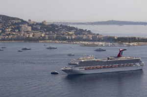 Images Dated 27th August 2007: Cannes, View from Helicopter, Cote d Azur, France