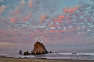 Images Dated 4th September 2024: Cannon Beach and Haystack Rock evening light