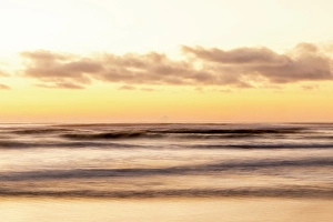 Images Dated 4th September 2024: Cannon Beach along the Oregon Coast sunset
