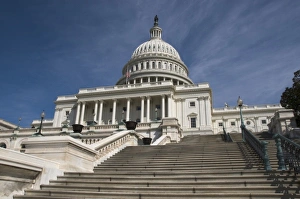 Images Dated 15th February 2007: US Capitol building, National Mall National Park, Washington D.C. USA