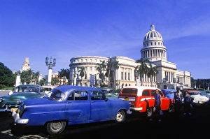 Images Dated 9th August 2012: Capitolio building modeled after the U