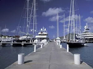 Images Dated 13th July 2004: Caribbean, Antigua & Barbuda, Antigua, English Harbour Morning view of yacht harbor