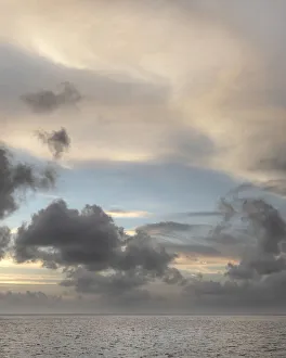 Images Dated 19th September 2019: Caribbean, Grenada, Mayreau Island. Caribbean silver sunset