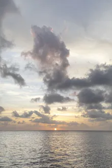 Images Dated 19th September 2019: Caribbean, Grenada, Mayreau Island. Caribbean sunset. Credit as