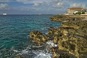 Images Dated 13th November 2007: Caribbean Sea, Cayman Islands. Coral shoreline in George Town