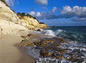 Images Dated 25th March 2010: Caribbean, St. Martin, Cliffs at Cupecoy beach