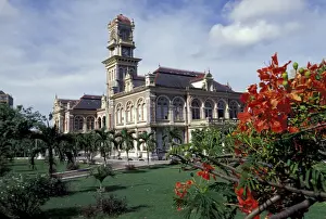 Images Dated 9th January 2004: Caribbean, Trinidad, Port of Spain Magnificent Seven Mansions