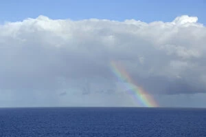 Images Dated 8th December 2006: Caribbean, U.S. Virgin Islands, St. Thomas. Seascape with rainbow over the Atlantic