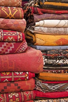 Images Dated 4th April 2009: Carpet shop, Erfoud, Morocco