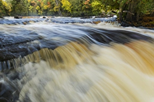 Images Dated 10th October 2016: Cascade on lower section of Tahquamenon Falls