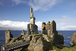 Images Dated 11th May 2010: Castle Sinclair Girnigoe, Wick, Caithness, Highlands, Scotland, United Kingdom