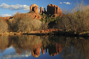 Images Dated 17th February 2011: Cathedral Rock Reflections at Sunset, Red Rock Crossing, Sedona, Arizona