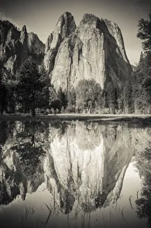 Images Dated 23rd May 2011: Cathedral Rocks reflected in pond, Yosemite National Park, California