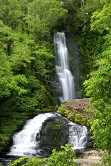 Images Dated 6th November 2004: Catlins, New Zealand. A spectacular waterfall in the Catlins southern region