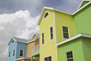 CAYMAN ISLANDS - GRAND CAYMAN - East Point: Paradise Villas / New Colorful Homes