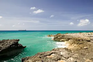 CAYMAN ISLANDS - GRAND CAYMAN - Georgetown: Ocean View at Smith Cove