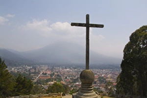 Images Dated 7th May 2020: Central America, Guatemala, Antigua, Cross Hill called Cerro de la Cruz on mountain