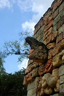 Images Dated 6th September 2006: Central America, Honduras, Copan (aka Xukpi in Maya). Ruins of Classic Period Mayan civilization