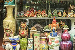 Images Dated 9th July 2015: ceramics at storefront near Nanfeng Kiln-oldest kiln in China, Foshan, near Guangzhou