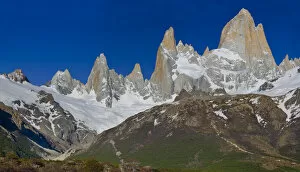 Images Dated 1st November 2007: Cerro Fitzroy, Los Glaciares National park, near El Chalten, Argentina, Patagonia