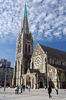 Images Dated 24th September 2005: The Chalice and Cathedral Church of Christ, Cathedral Square, Christchurch, Canterbury