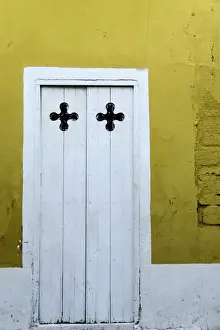 Images Dated 19th January 2015: Charming Spanish colonial architecture graces the Old City, Cuidad vieja, of Cartagena