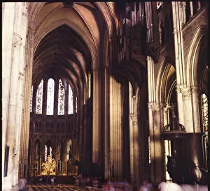 Images Dated 14th January 2004: Chartres Gothic Cathedral nave. FRANCE