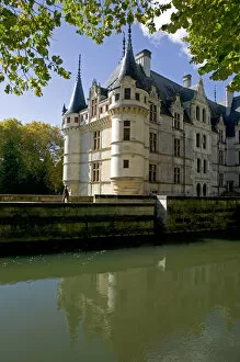 Images Dated 22nd October 2004: Chateau of Azay-le-Rideau, Indre-et-Loire, Loire Valley, France