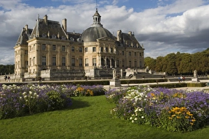 Images Dated 26th August 2005: Chateau Vaux-le-Vicomte, Seine-et-Marne, Ile de France, France
