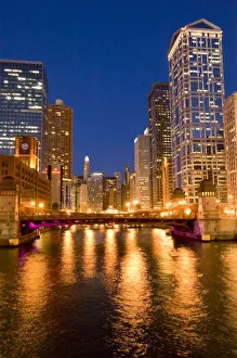 Images Dated 2002: Chicago, Illinois, Skyline and Chicago River at Night