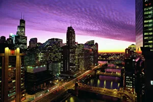 Images Dated 15th October 2004: Chicago skyline and river looking west at sunset