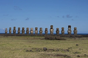 Images Dated 17th November 2014: Chile, Easter Island, Hanga Nui. Rapa Nui National Park, Ahu Tongariki (aka Tonariki)