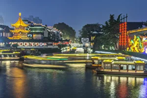 Images Dated 30th April 2019: China, Jiangsu, Nanjing. Qinhuai River at Twilight