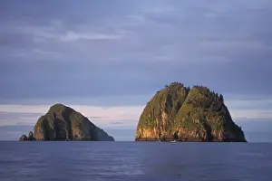 National Marine Sanctuary Prints: Chiswell Islands National Marine Sanctuary, Alaska