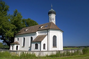 Images Dated 13th June 2006: A church near Weilheim in Sounthern Germany