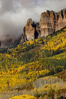 Images Dated 30th September 2016: Cimarron range at sunset in autumn, San Juan Mountains, eastern Ouray County, Colorado
