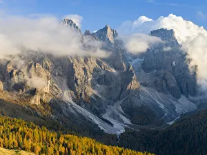 Cimon della Pala, Cima della Vezzana, Cima dei Bureloni. Peaks towering over Val Venegia