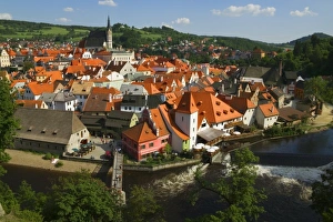 Red Tile Roof Prints: Cityscape of Cesky Krumlov by Vltava River, Czech Republic