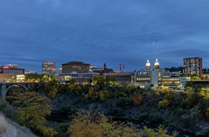 Images Dated 8th October 2023: Cityscape along the north side of the Spokane River in autumn in Spokane