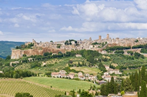 Umbria Prints: Cityscape, Orvieto, Umbria, Italy