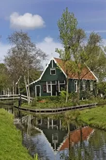 Images Dated 25th April 2008: Classic Dutch homes, Zaanse Schans, Holland, Netherlands