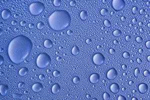 Drop Prints: Close-up of frozen water drops. Credit as: Don Paulson / Jaynes Gallery / DanitaDelimont