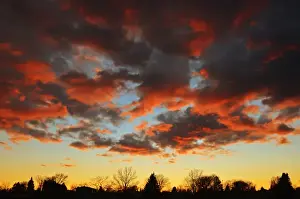 Winnipeg Prints: Clouds at sunset. Credit as: Mike Grandmaison / Jaynes Gallery / DanitaDelimont