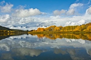 Images Dated 22nd September 2016: cloudy autumn day, Oxbow, Grand Teton National Park, Wyoming, USA