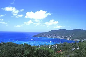 Images Dated 3rd September 2003: Colorful Admiralty Bay at Port Elizabeth in Bequia, Grenadines