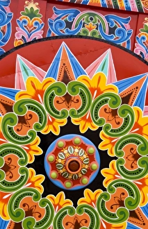 Images Dated 5th October 2020: Colorful close up of famous wheel for carriages that are traditional in and around