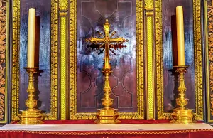 Church Of England Prints: Colorful Golden cross, St. Paul's Cathedral
